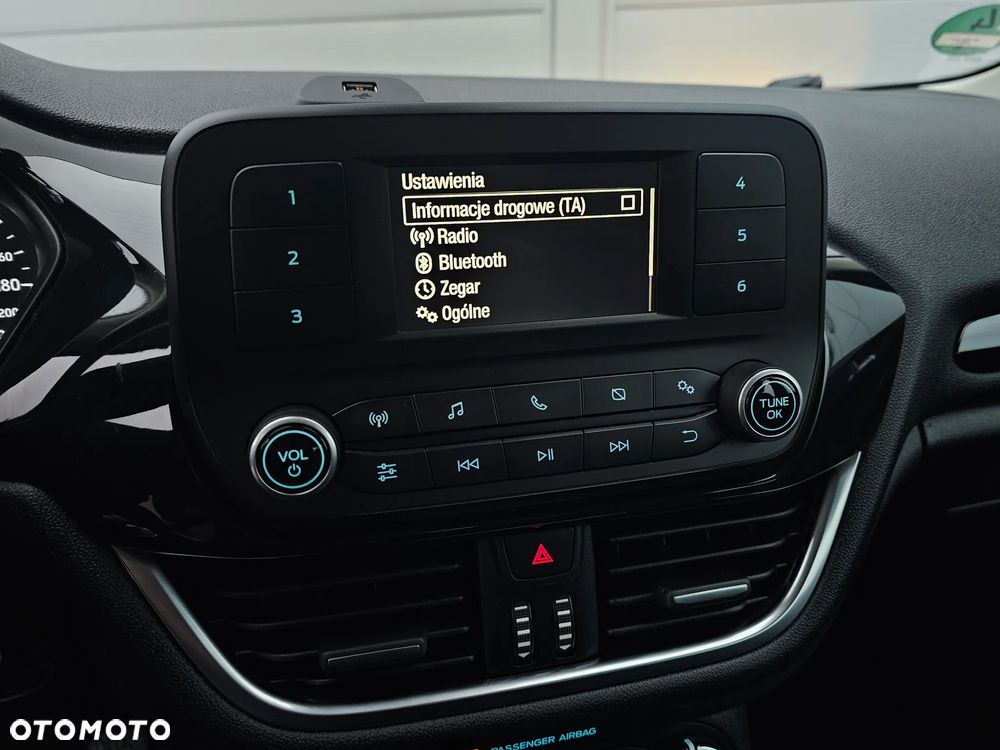 Ford Fiesta 1.1 Trend - 29