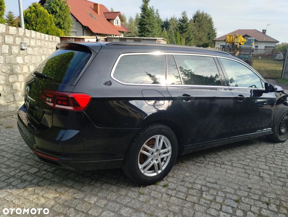 Volkswagen Passat Variant 2.0 TDI BMT Comfortline DSG - 2