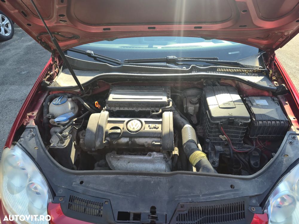 Volkswagen Golf - 10