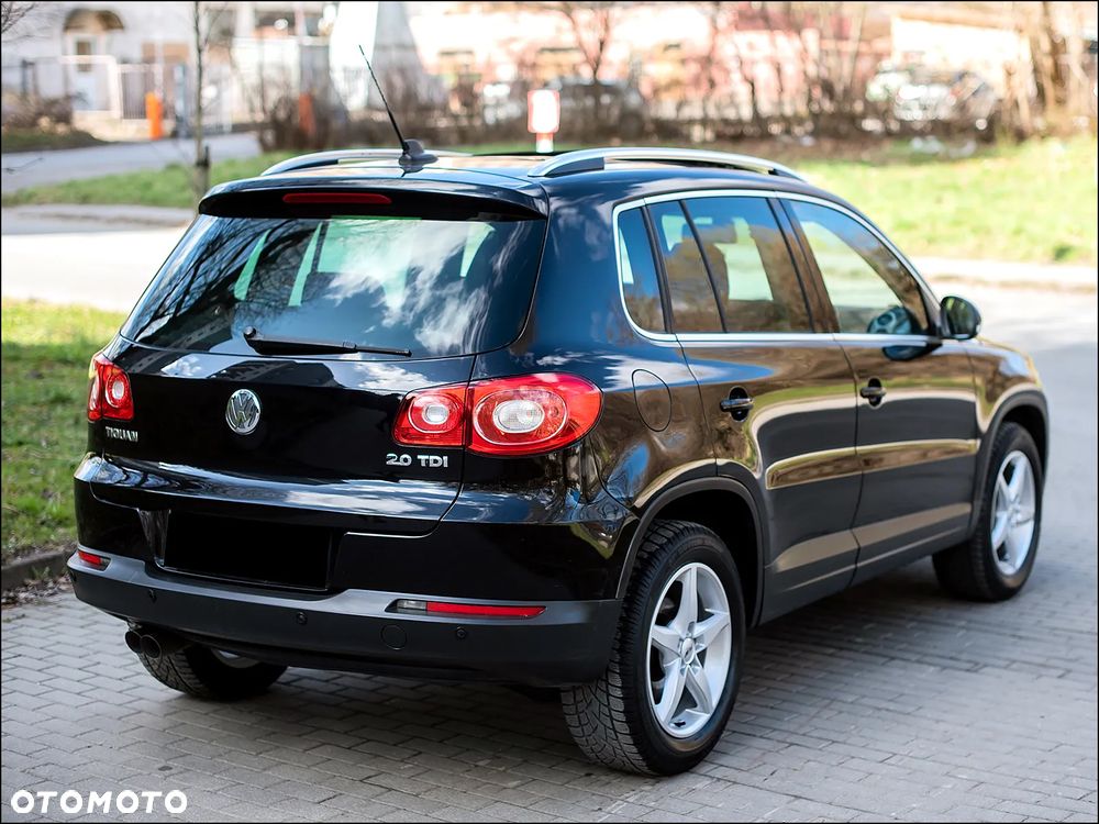 Volkswagen Tiguan - 14