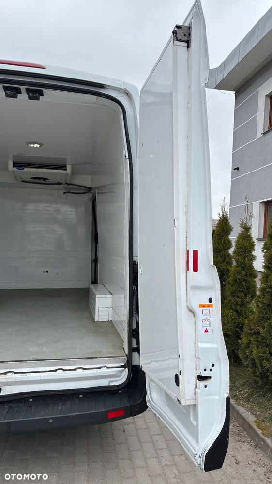 Ford Transit - 13