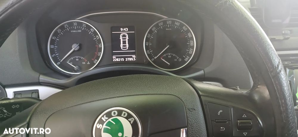 Skoda Octavia 1.6 TDI ACTIVE - 4