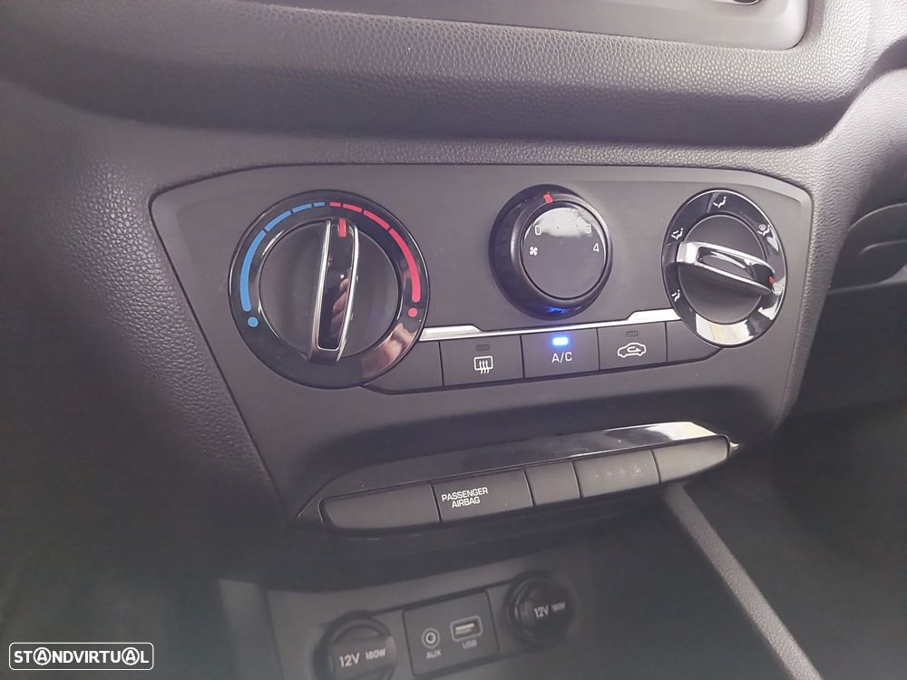 Hyundai i20 1.1 CRDi Comfort+Pack Look+JLL16 - 8