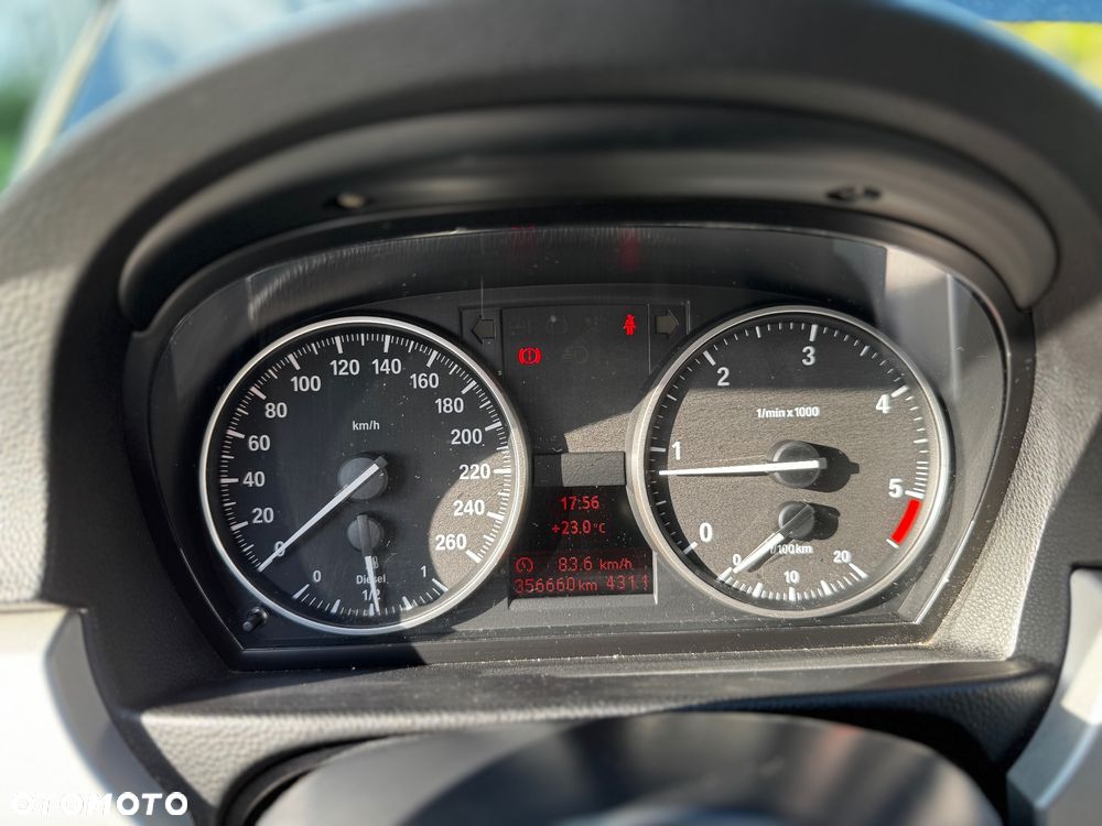 BMW Seria 3 320d - 11
