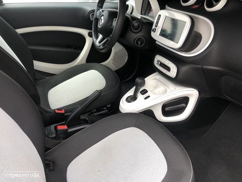 Smart ForTwo Coupé 1.0 mhd Passion 71 Softouch - 19