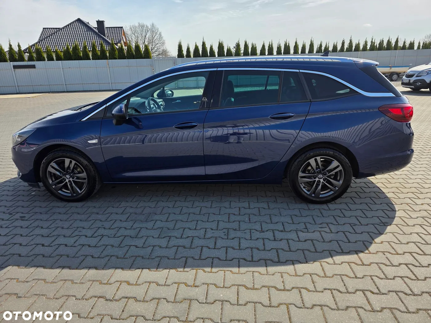 Opel Astra V 1.2 T Ultimate S&S - 9