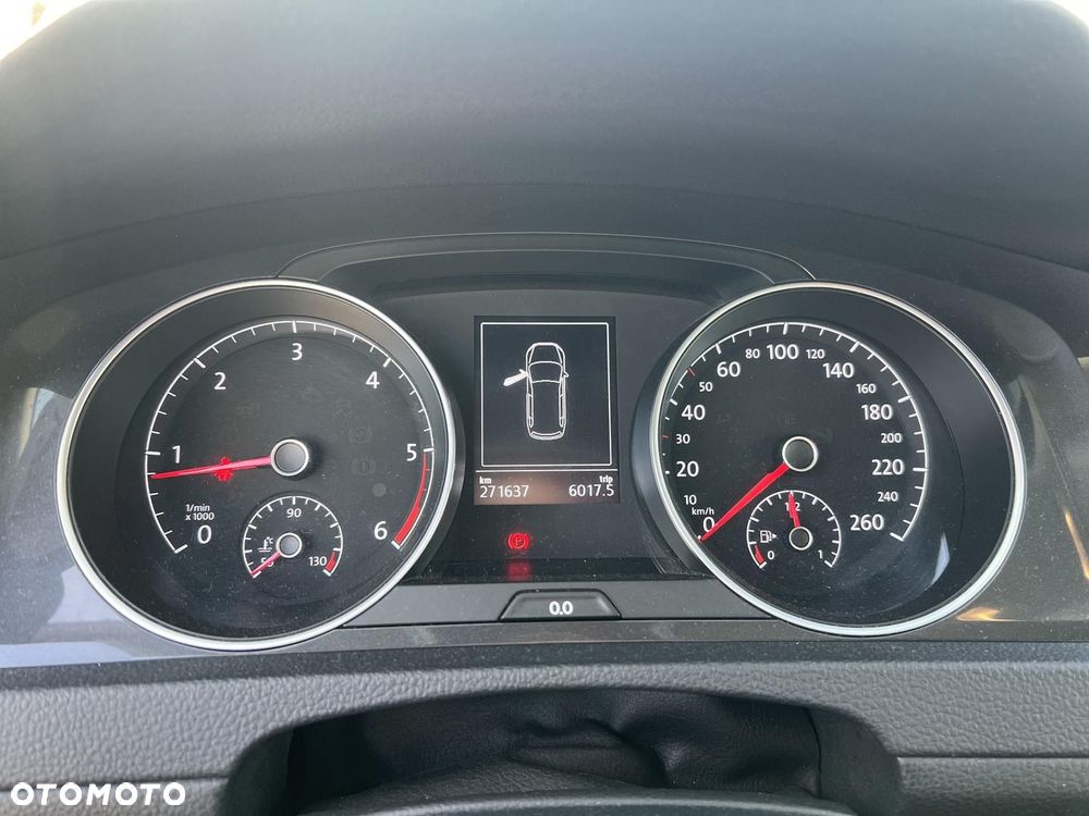 Volkswagen Golf - 18