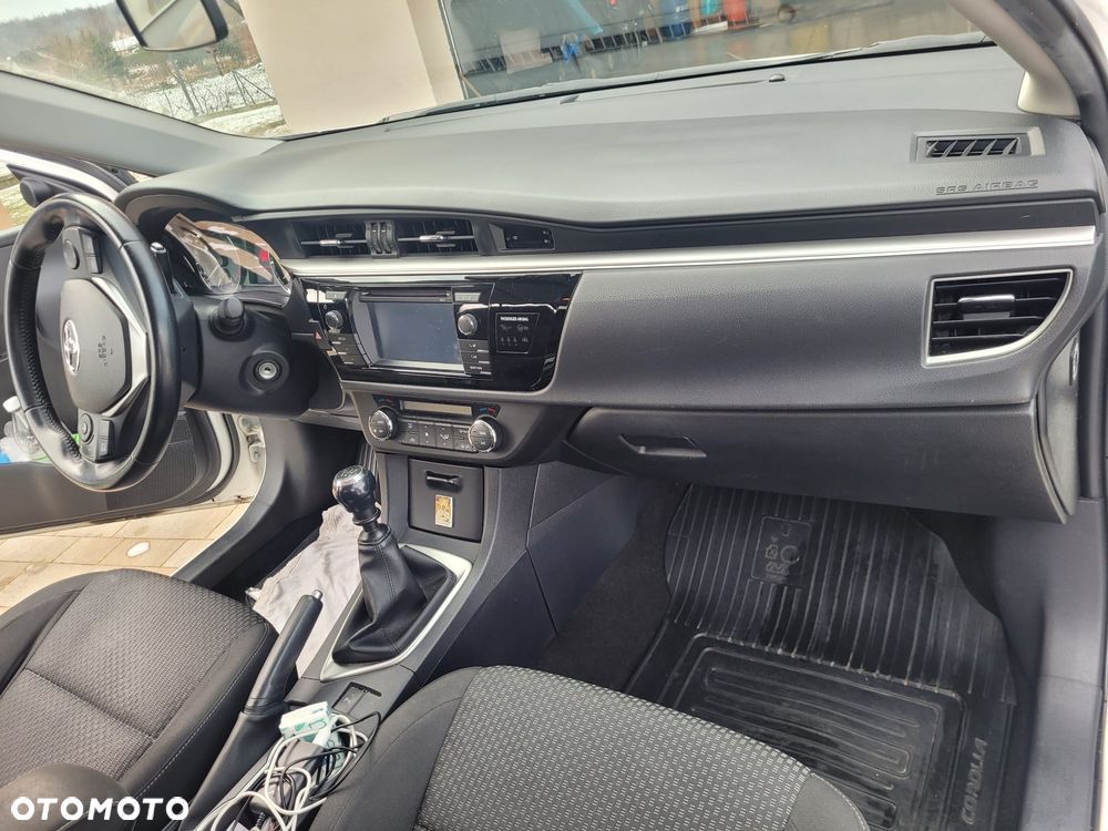 Toyota Corolla 1.6 50th Anniversary - 7