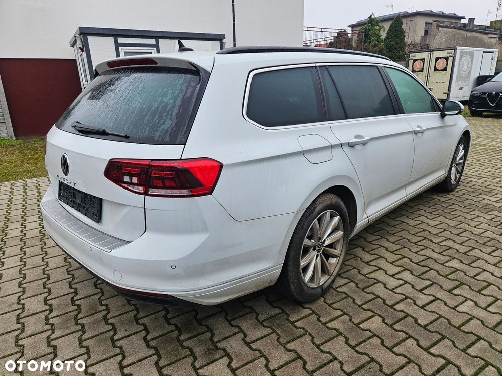 Volkswagen Passat 2.0 TDI SCR DSG Business - 2