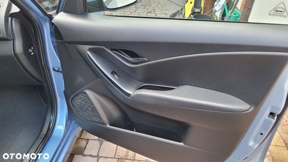 Hyundai ix20 1.4 CRDi Comfort - 24