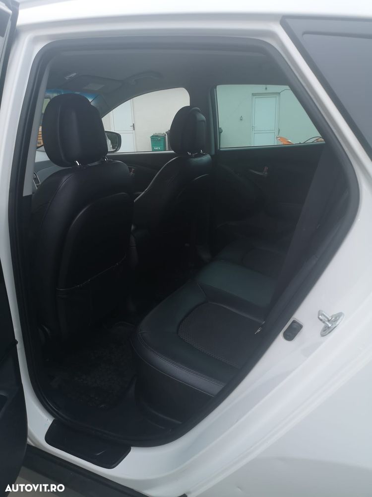 Hyundai ix35 - 12