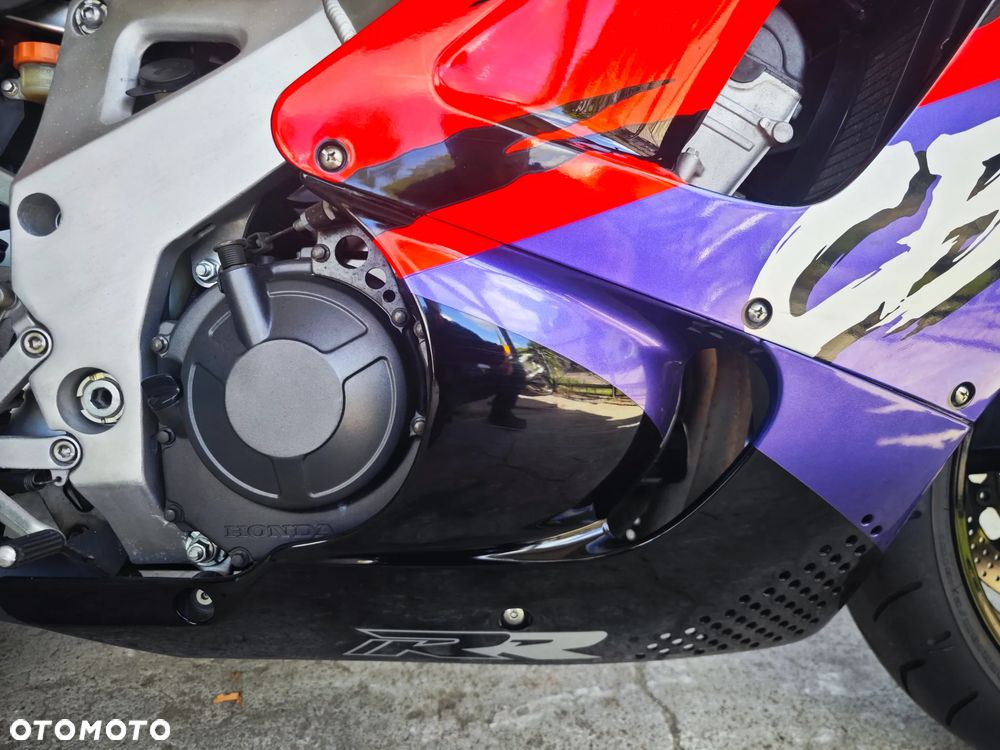 Honda CBR - 23