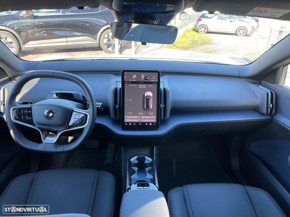 Volvo EX30 69 kWh Single Motor Extended Range Core - 14