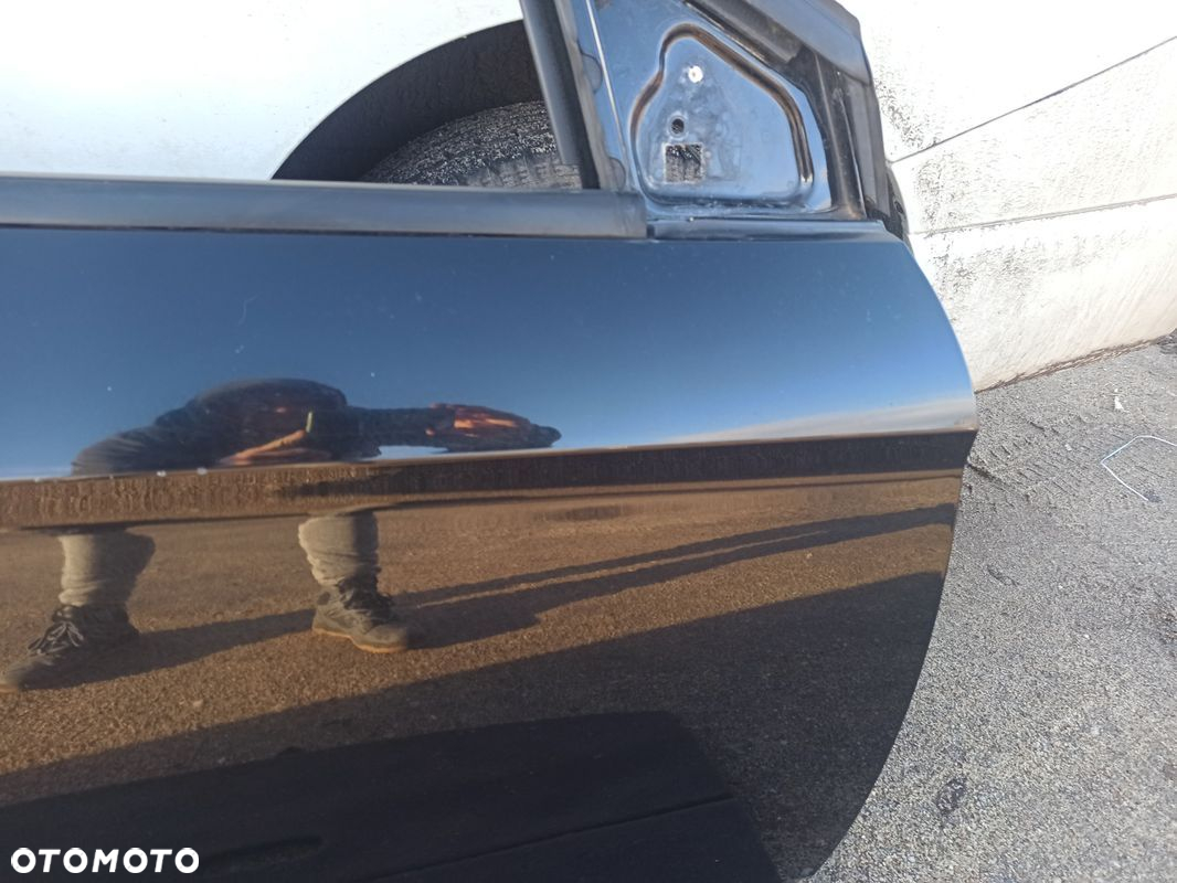 Drzwi prawy przód FORD MONDEO MK4 kolor G6 - 3