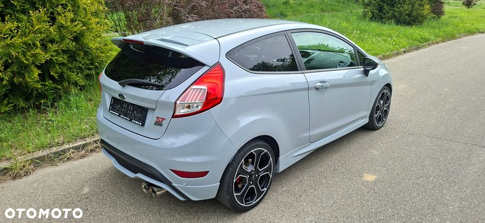 Ford Fiesta - 3