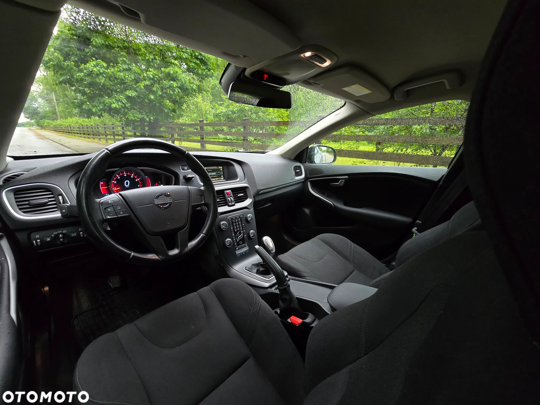 Volvo V40 T3 Momentum - 7
