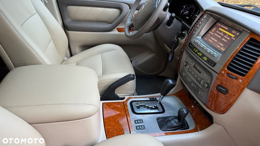 Toyota Land Cruiser 100 Automatik Executive - 19