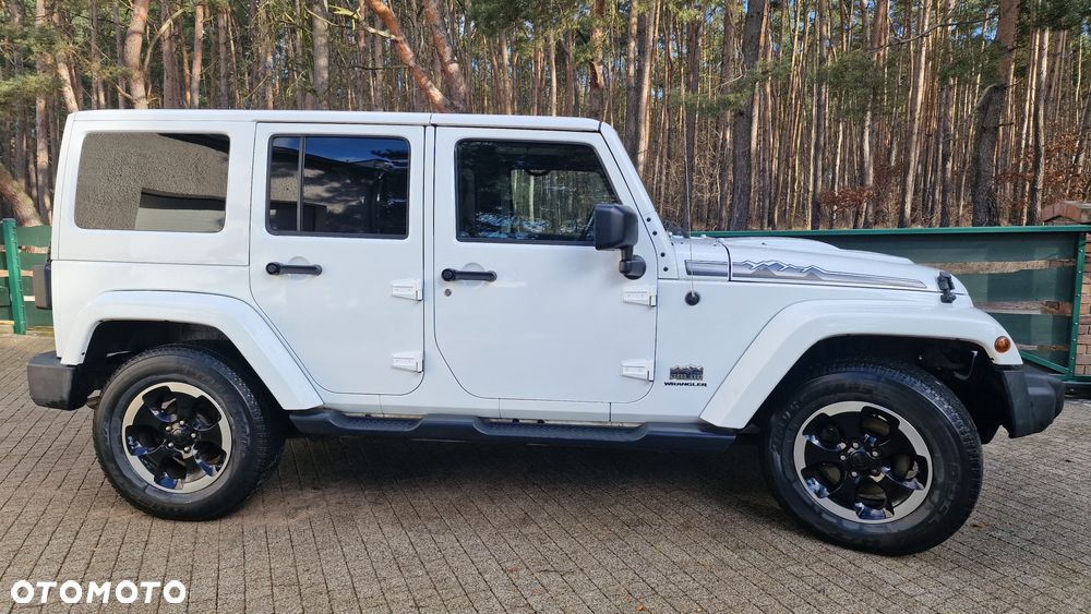 Jeep Wrangler 2.8 CRD Unlim Sahara - 2