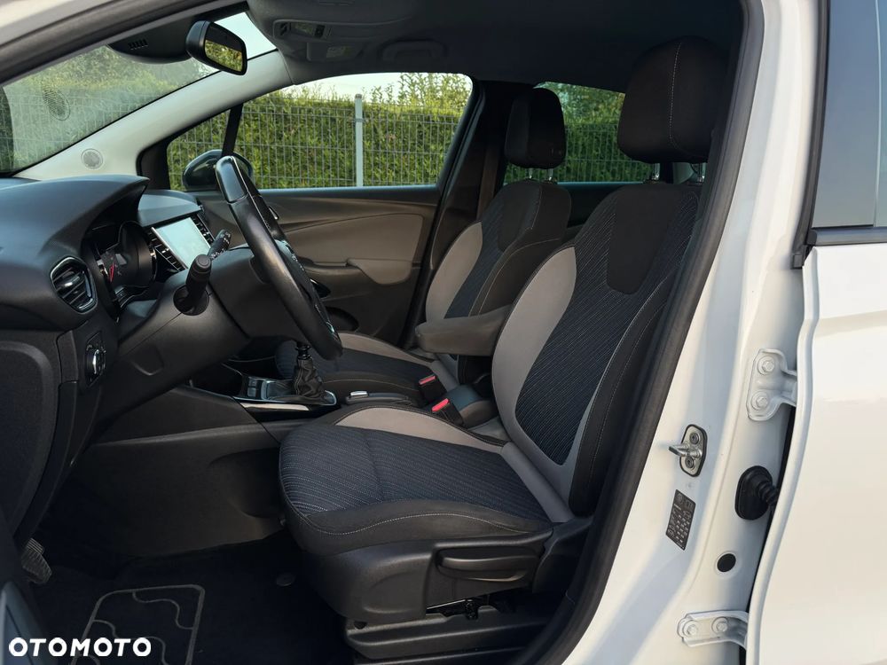 Opel Crossland X 1.2 T Design Line S&S - 22