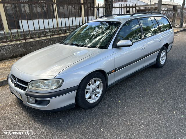 Opel Omega Caravan 2.5i V6 CD - 1
