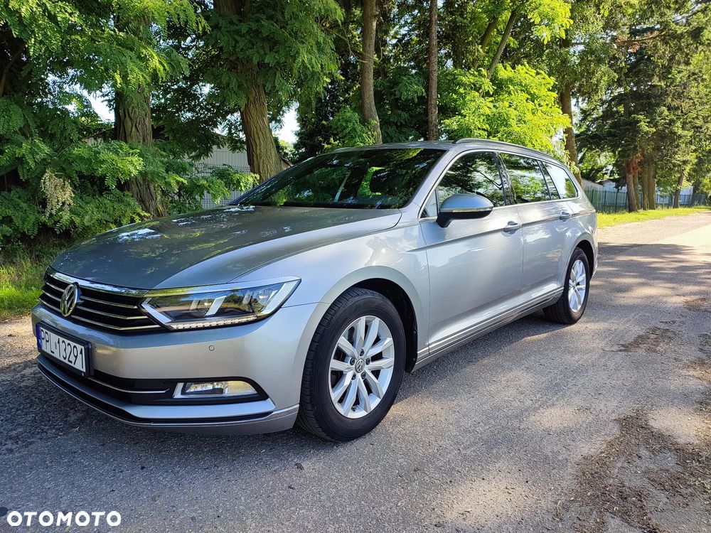Volkswagen Passat 2.0 TDI SCR DSG Comfortline - 11