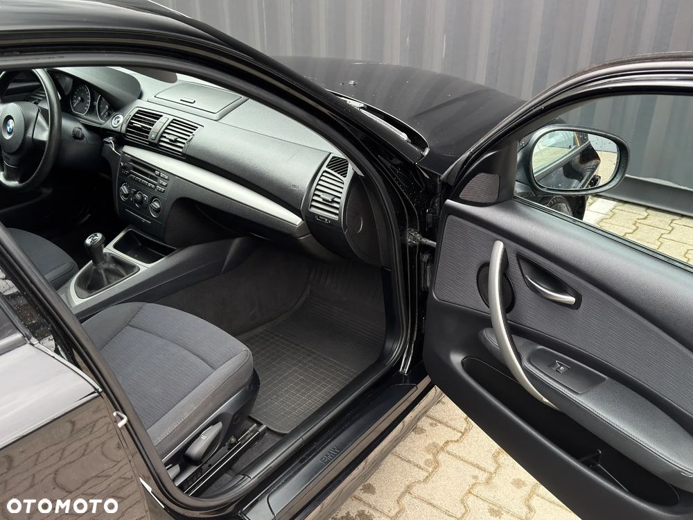 BMW Seria 1 - 13