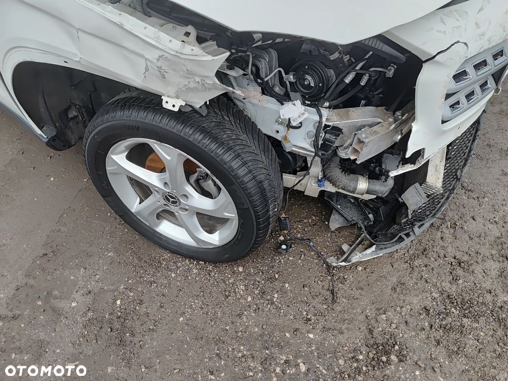 Mercedes-Benz GLA - 5