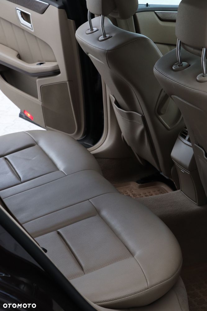 Mercedes-Benz Klasa E - 10