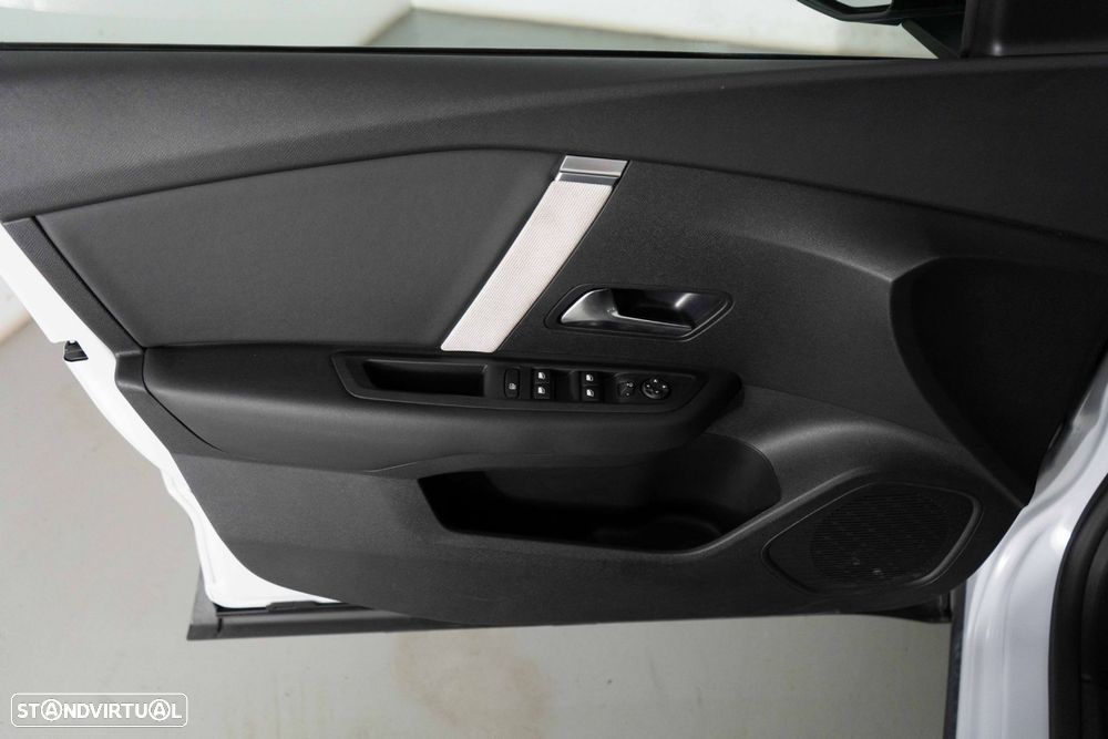 Citroën C4 X 1.2 Hybrid Max e-DSC6 - 19