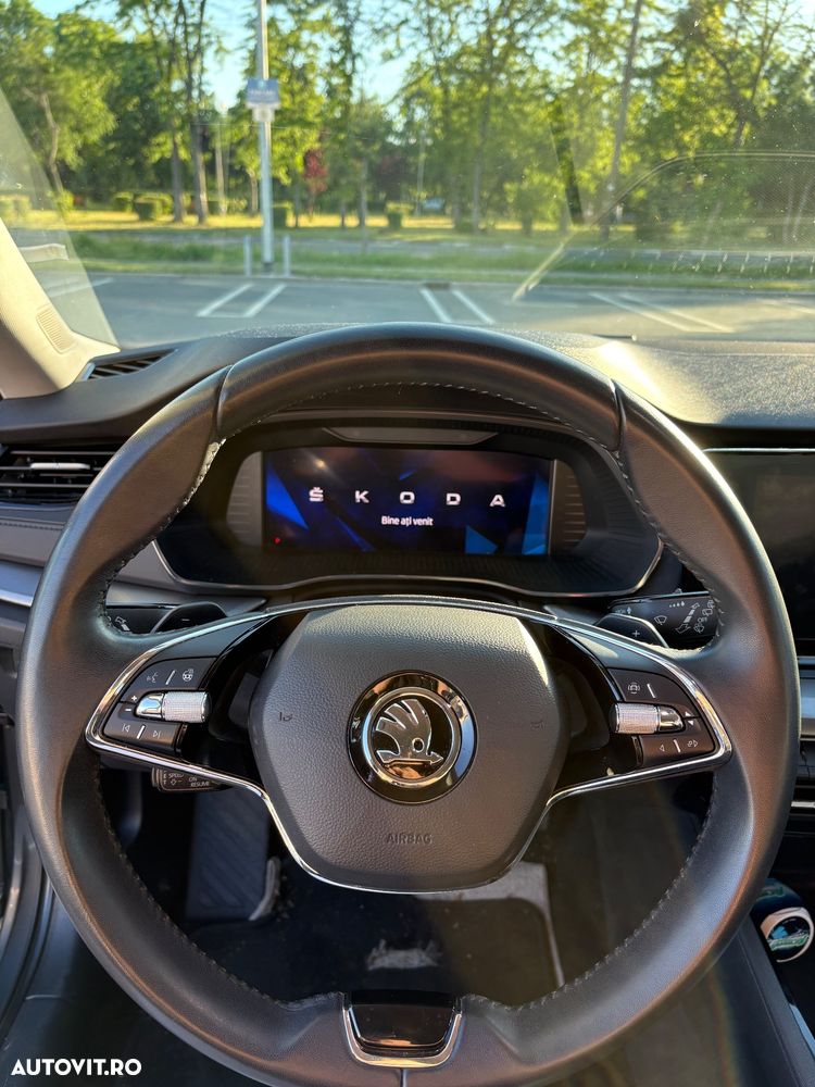 Skoda Octavia 2.0 TDI DSG Style - 6