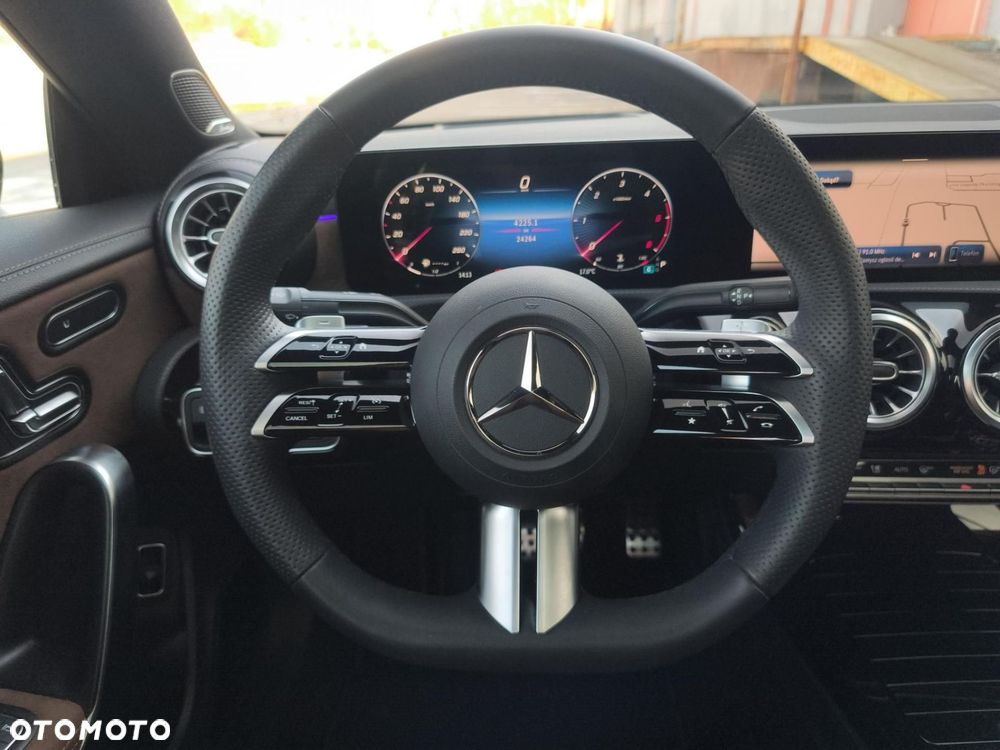 Mercedes-Benz CLA - 15