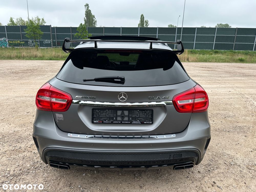 Mercedes-Benz GLA AMG 45 4Matic AMG Speedshift 7G-DCT - 13