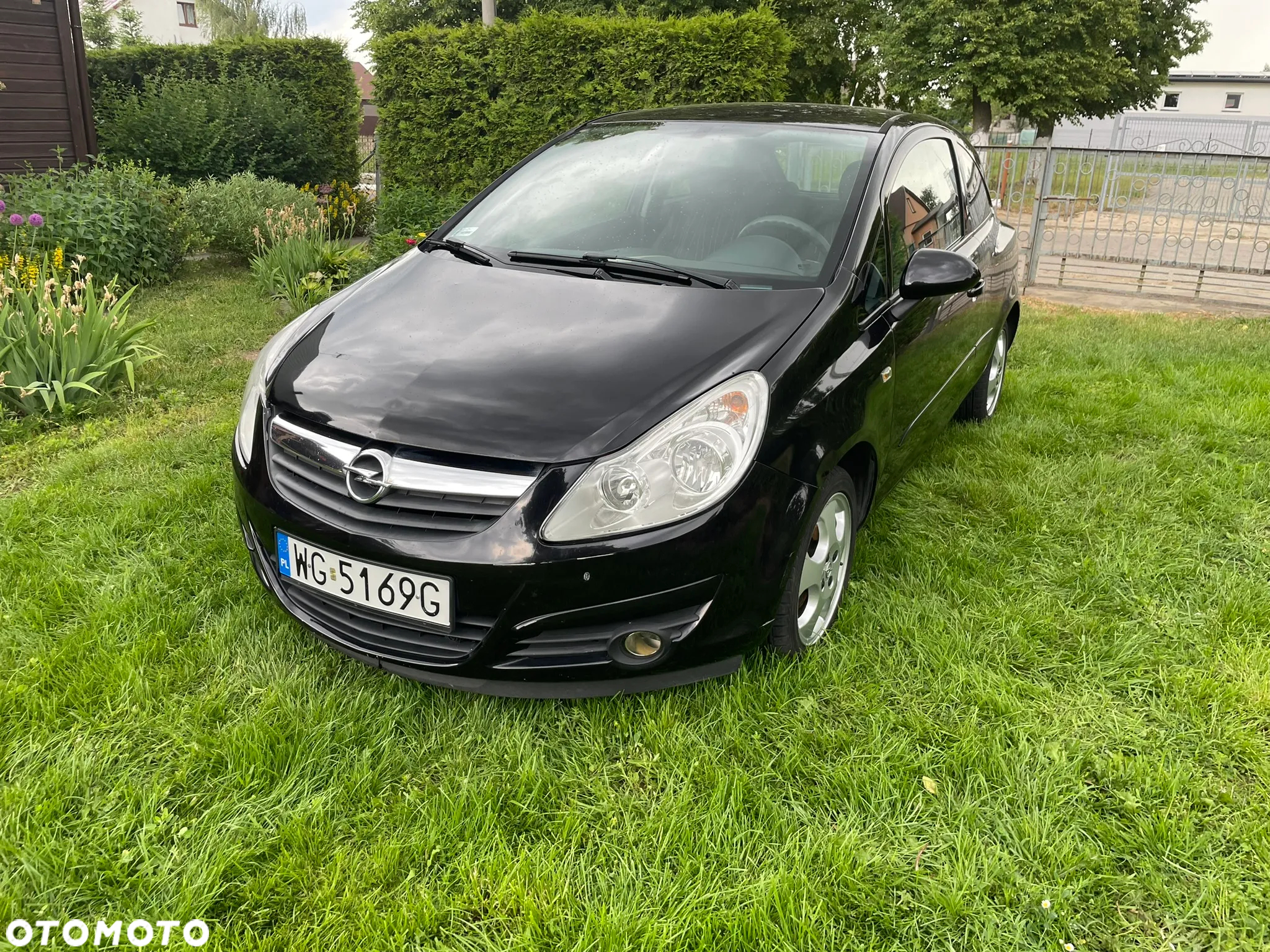 Opel Corsa 1.2 16V Cosmo - 4