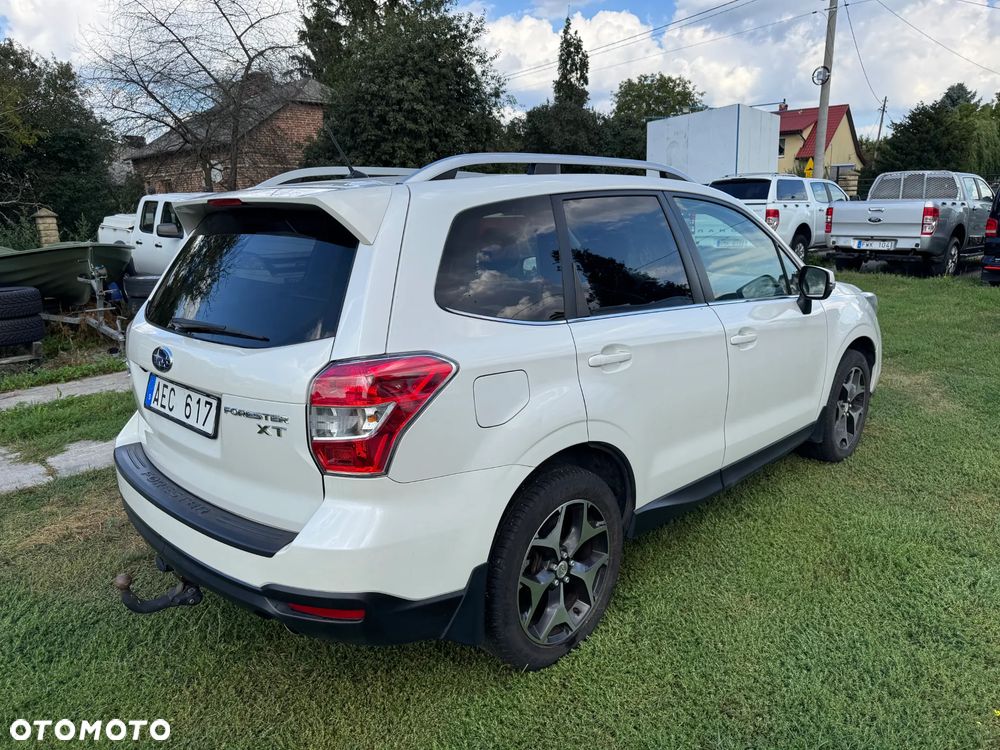 Subaru Forester 2.0XT Lineartronic Platinum - 2