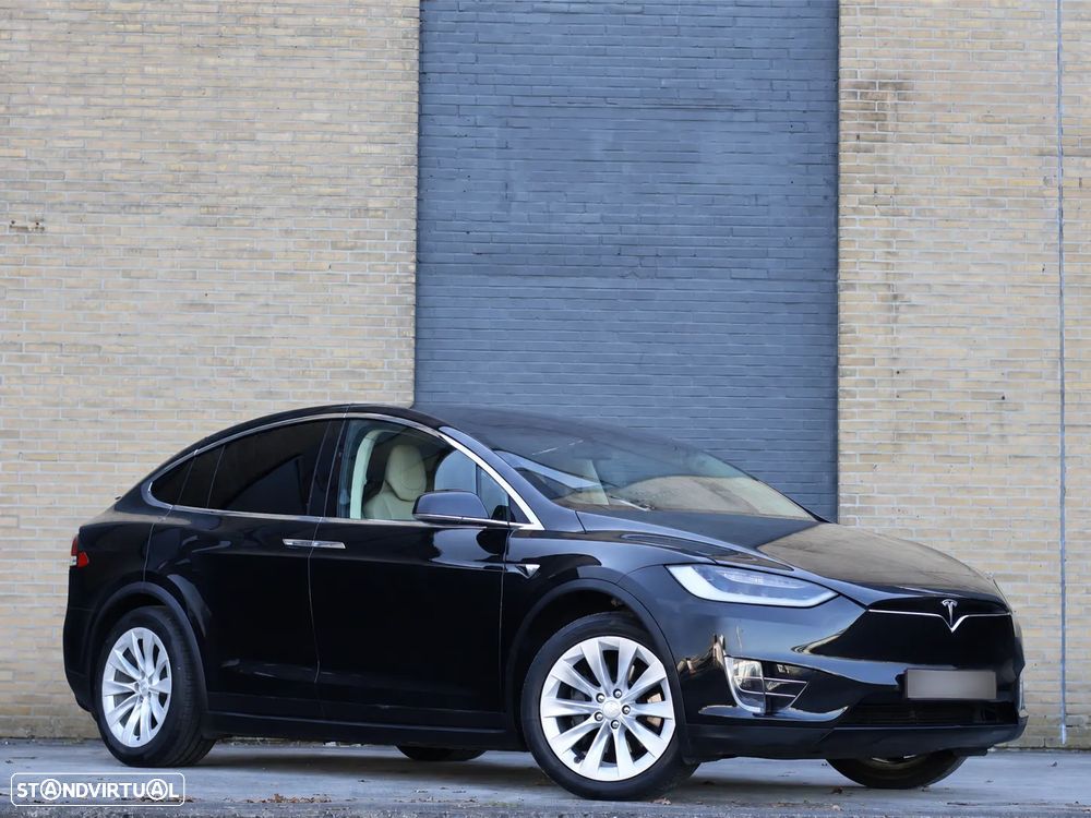 Tesla Model X 90D - 1