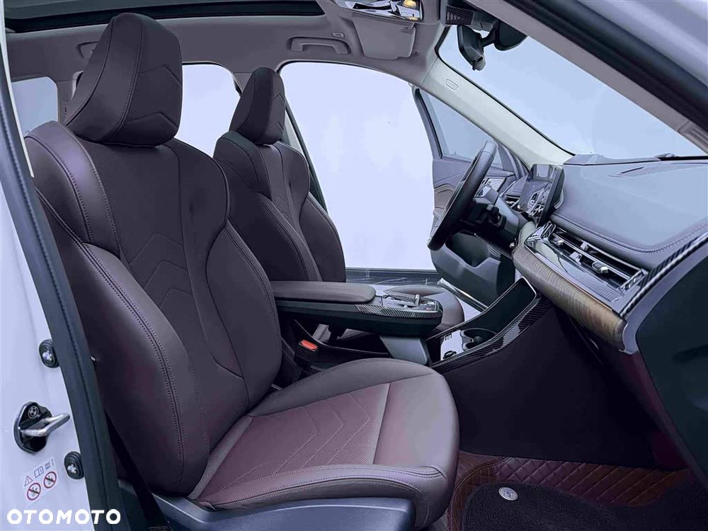 BMW iX1 xDrive30 xLine - 19