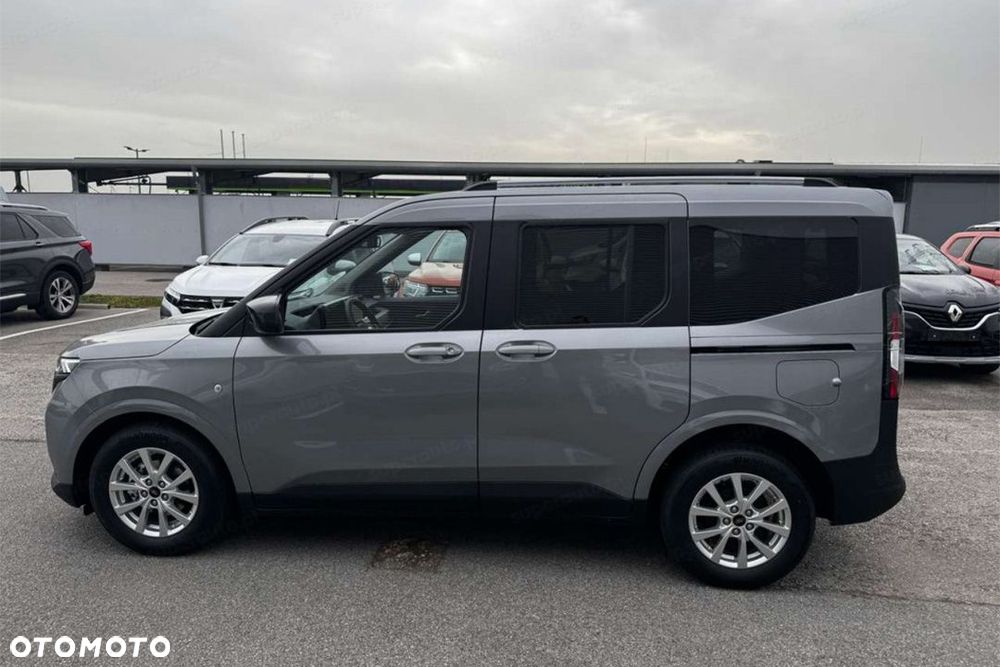 Ford Tourneo Courier - 10