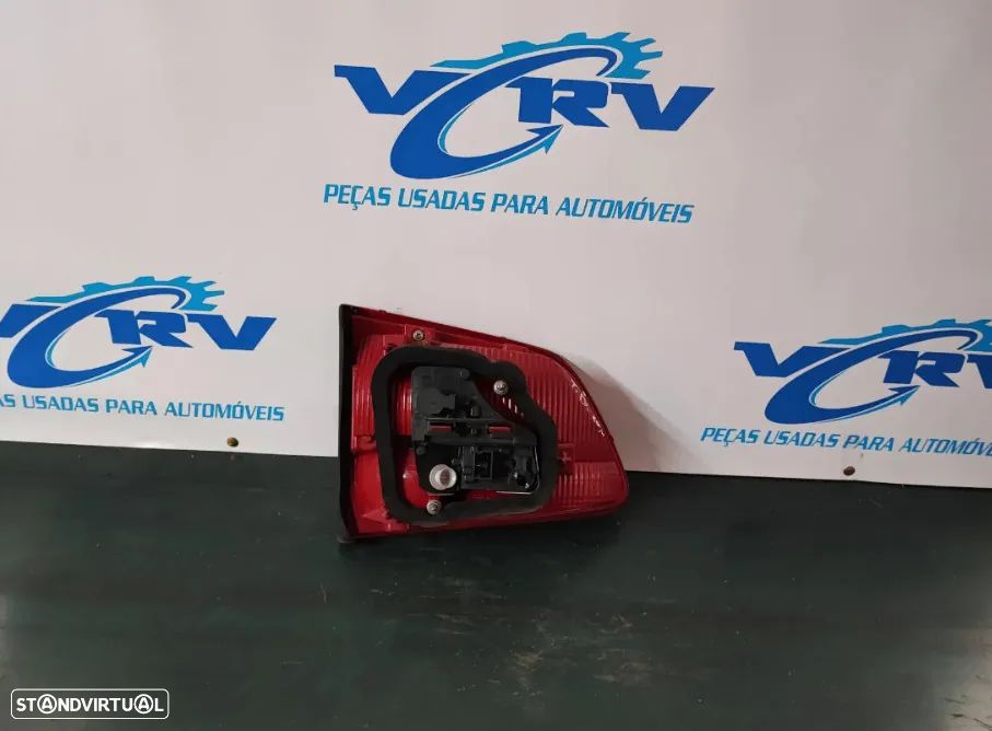 Farolim Volkswagen Touran 2010 traseiro mala esquerdo - 3