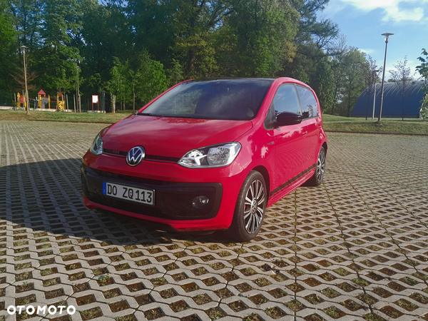 Volkswagen up! GTI