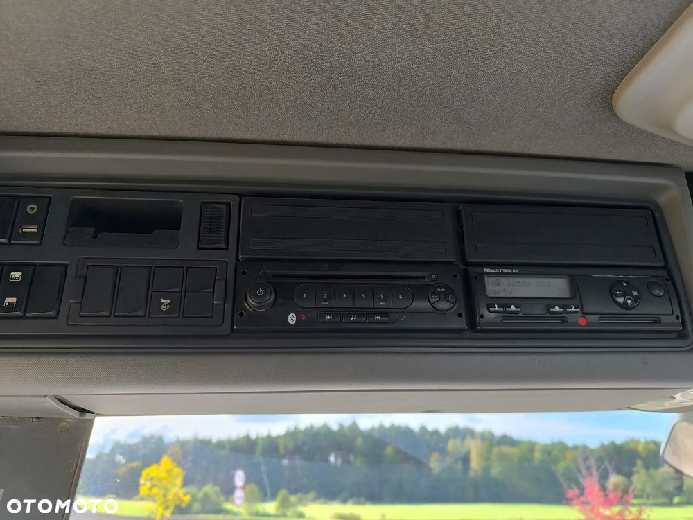 Renault C480 - 9
