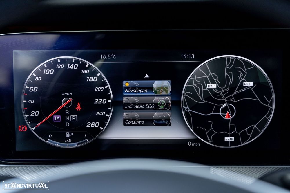 Mercedes-Benz E 220 d AMG - 21