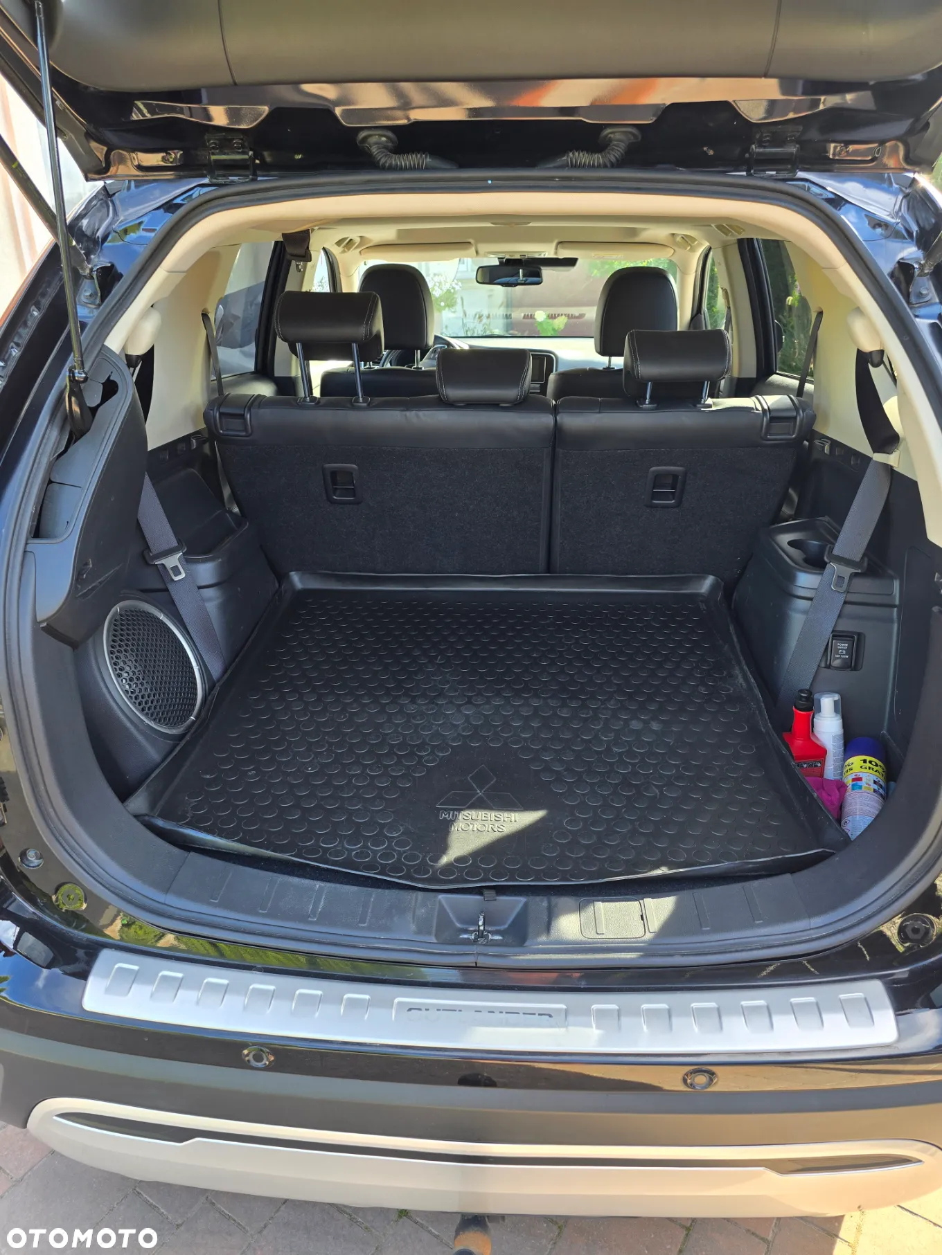 Mitsubishi Outlander 2.0 Instyle + 4WD CVT - 12