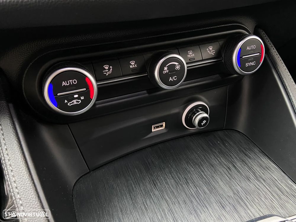 Alfa Romeo Stelvio 2.2 D Super AT8 - 22