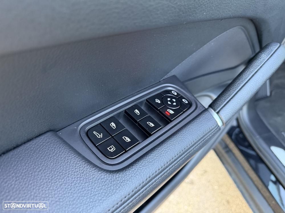 Porsche Cayenne Coupé E-Hybrid Platinum Edition - 20