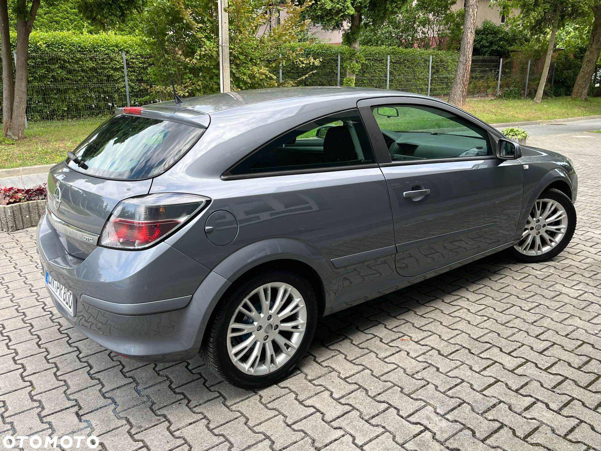 Opel Astra GTC 1.4 Easytronic - 12