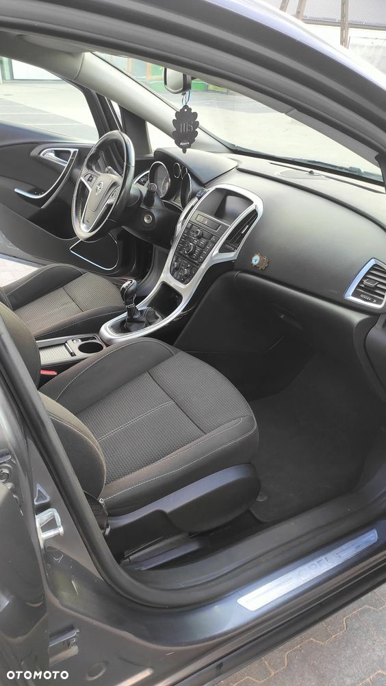 Opel Astra 1.7 CDTI - 12