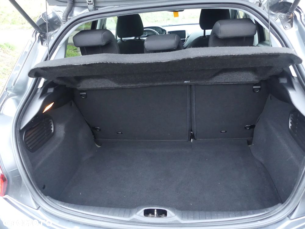 Peugeot 208 1.2 PureTech GPF Signature S&S EAT6 - 22