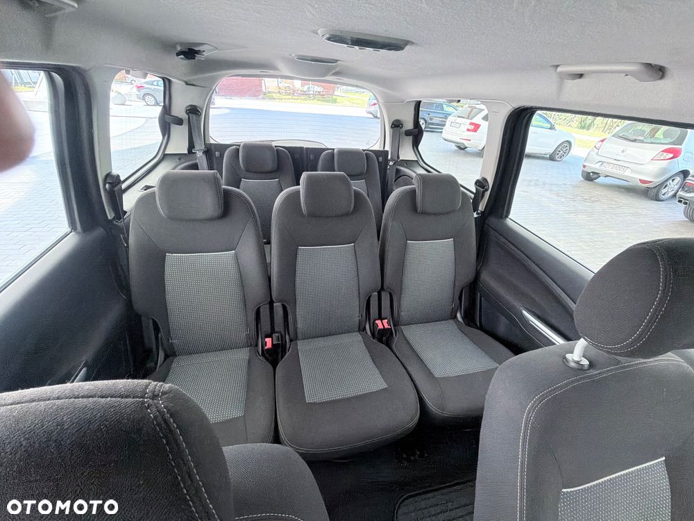 Ford Galaxy 2.0 TDCi Ghia - 19