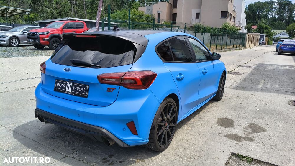 FORD Focus 2024 — imagine 6