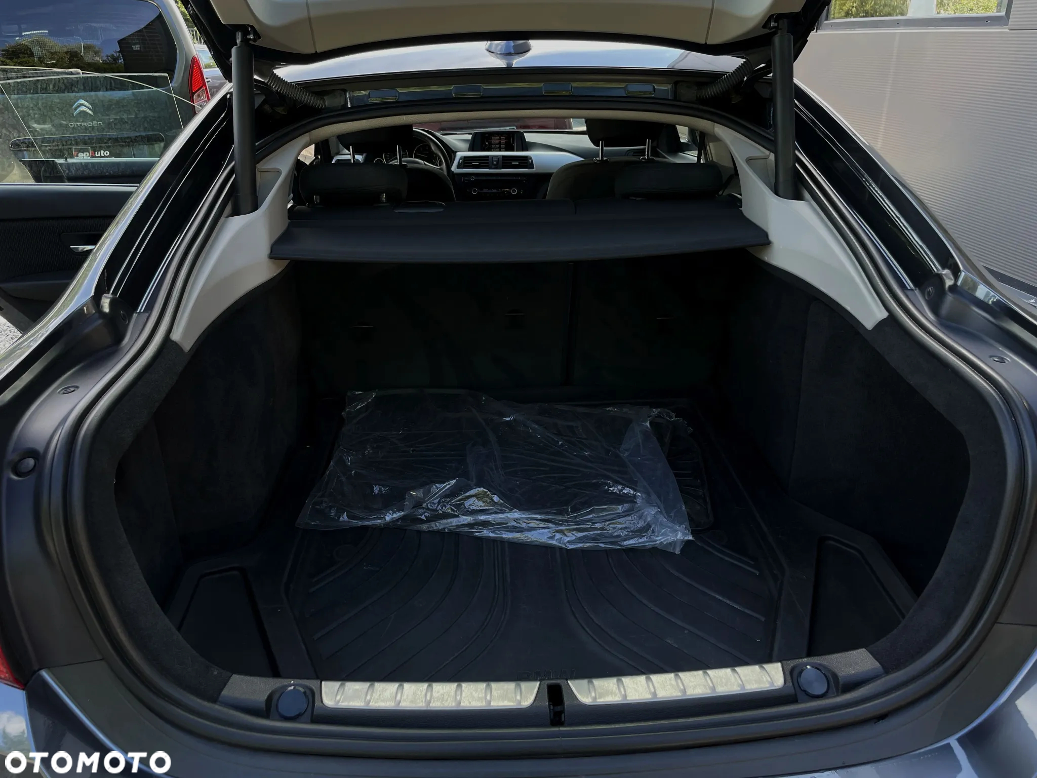 BMW Seria 4 420d Gran Coupe - 36